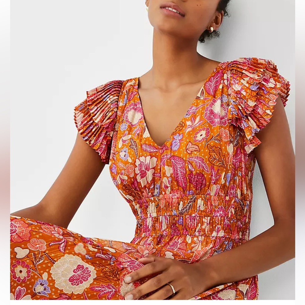 Ann Taylor Floral Flutter Sleeve Maxi Dress✨